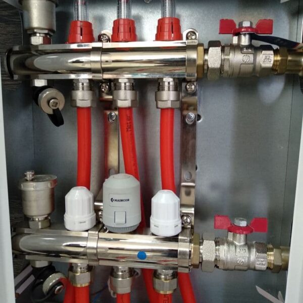 Сервопривод 230 V M30*1,5 мм, провод, шток 4 мм.